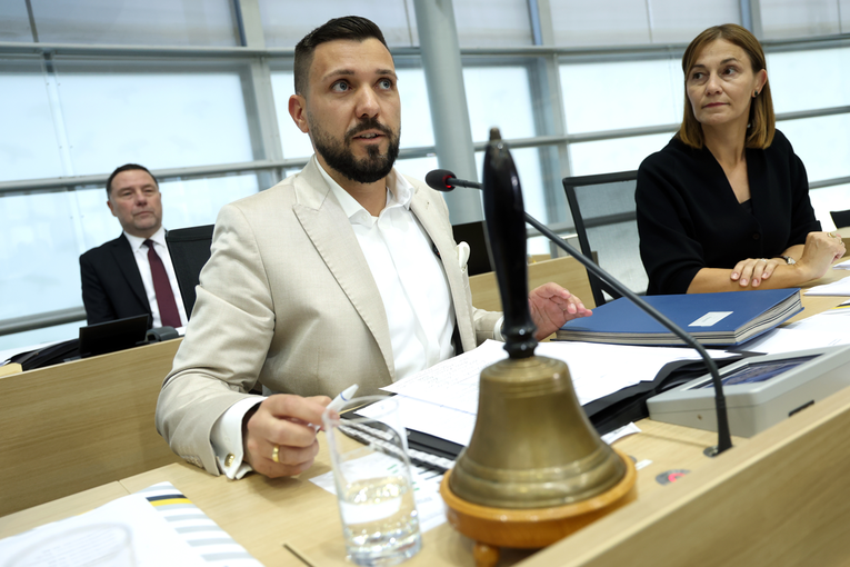 AfD prvi put ima šefa pokrajinskog parlamenta. Podržali ga i lijevi populisti
