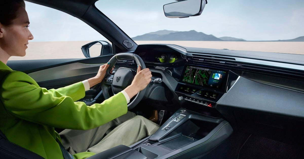 Ergonomija vožnje: Desetljeće vožnje Peugeota s pogledom preko volana