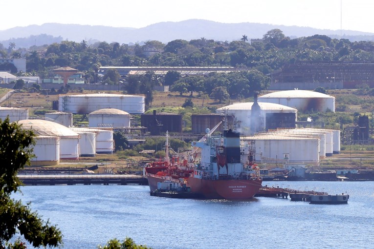 SAD planira potpunu blokadu uvoza nafte na Kubu