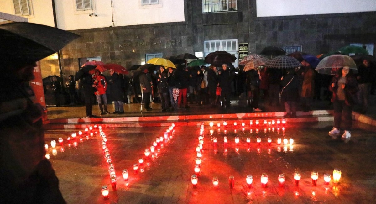 FOTO U Šibeniku prosvjedovali protiv covid-potvrda
