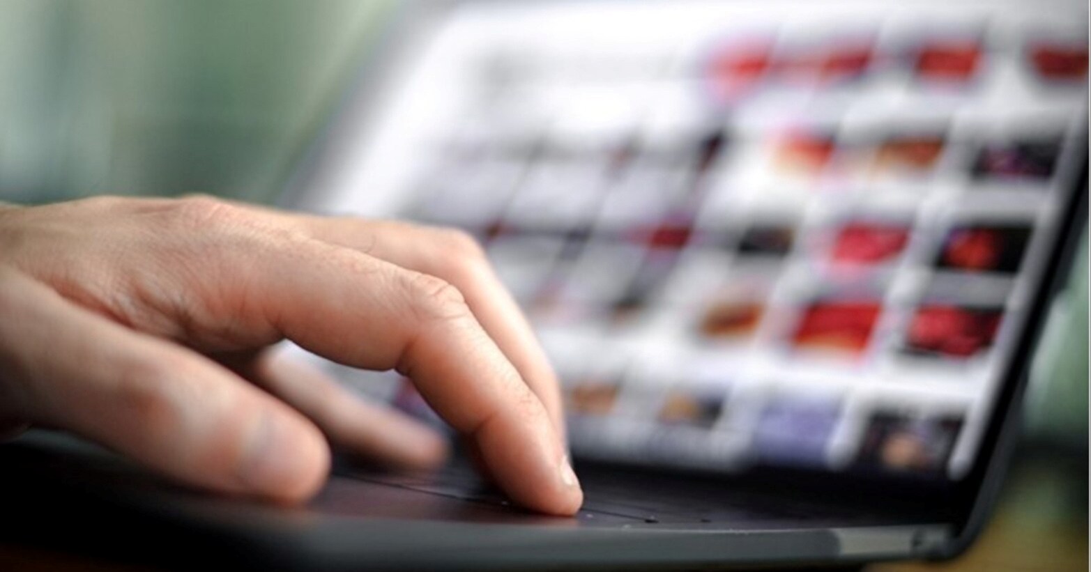 Hrvatska policija razbila mrežu dječje pornografije. Osumnjičeno 13 osoba