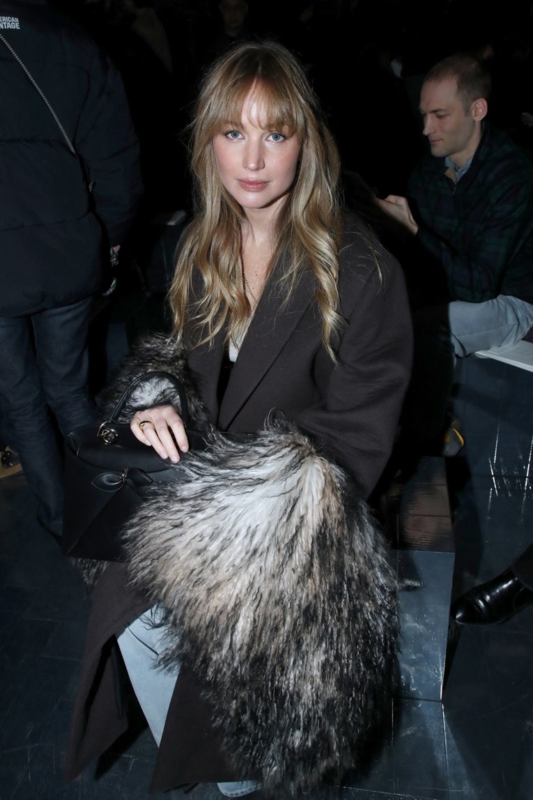 Je li ovaj proizvod tajna uvijek besprijekornog tena Jennifer Lawrence?