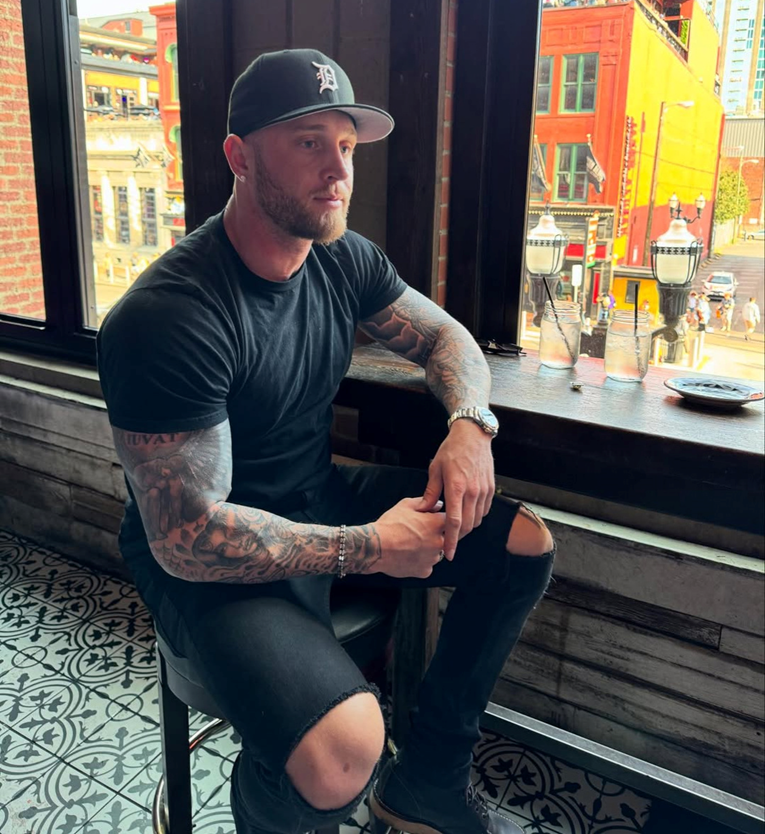 Sin Toma Hanksa zapeo u Kolumbiji zbog problema s putovnicom: "Spasite me"