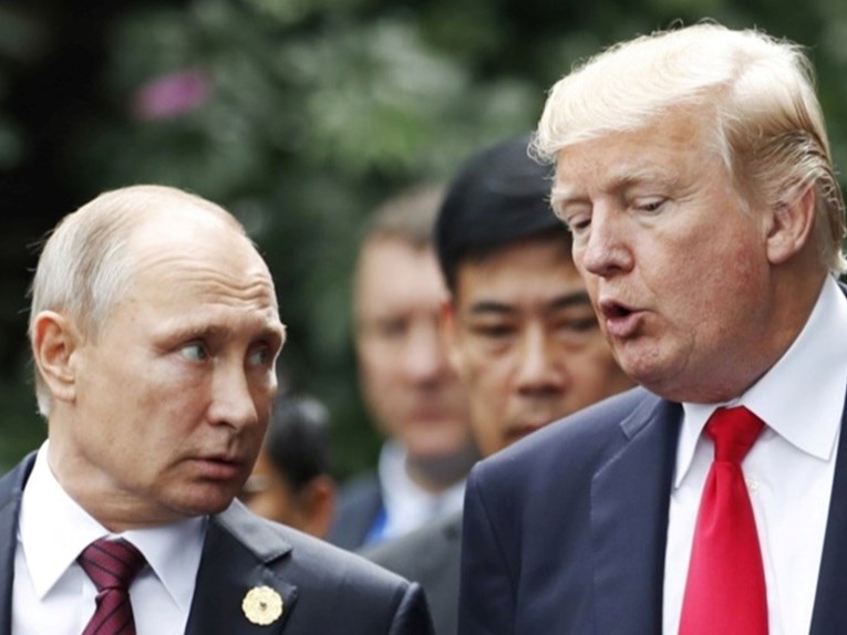 CIA ne osporava da je Putin pokušao pomoći Trumpu na izborima 2016.