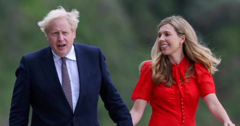 Britanski premijer dobio sedmo dijete, supruga Carrie rodila je djevojčicu