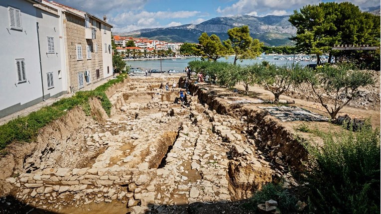 FOTO U Stobreču nađeni ostaci drevnog naselja starijeg od dvije tisuće godina