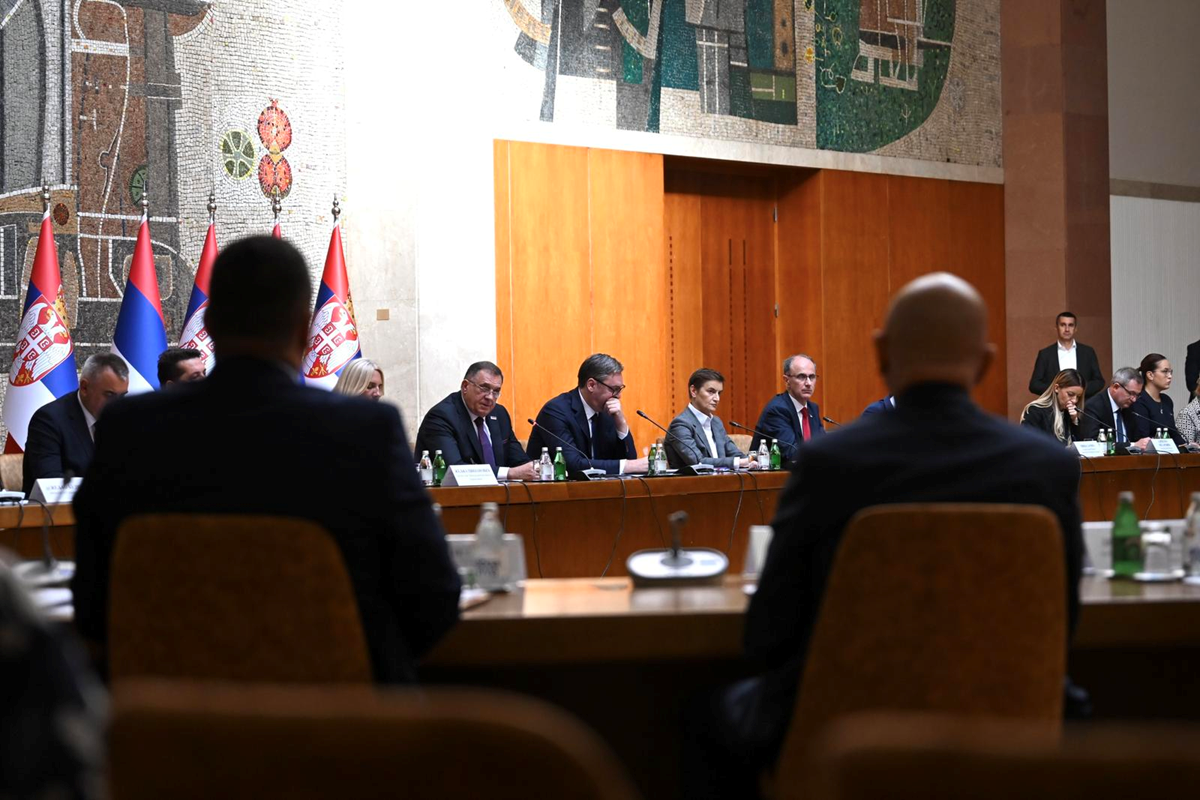 Srpski premijer: Nisam zadovoljan. Neki ministri se pojavljuju samo na Instagramu