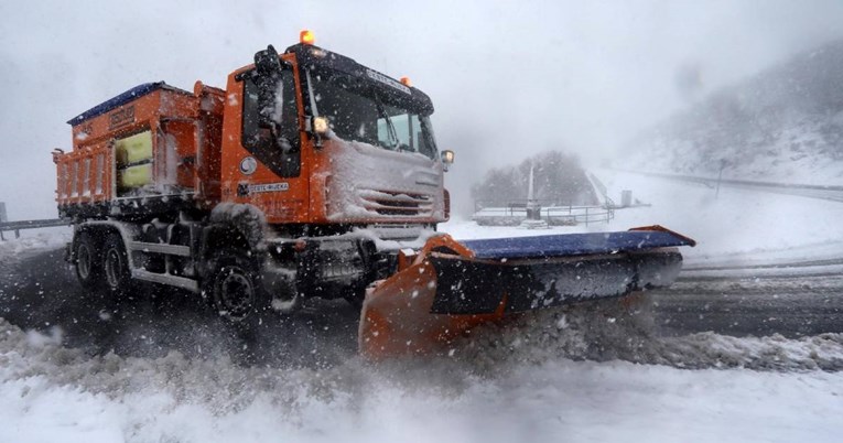 HAC upozorava vozače zbog snijega: Ne donosite nepromišljene odluke