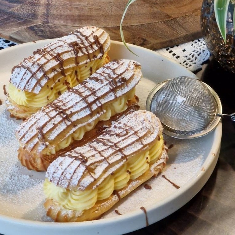 Prve eklere naše čitateljice svi su pohvalili, radila ih je po ovom receptu