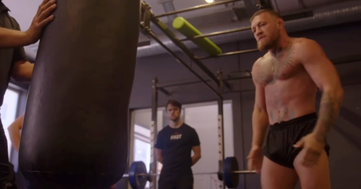 McGregor se nije borio tri godine. Pogledajte kako izgleda i što radi uoči povratka