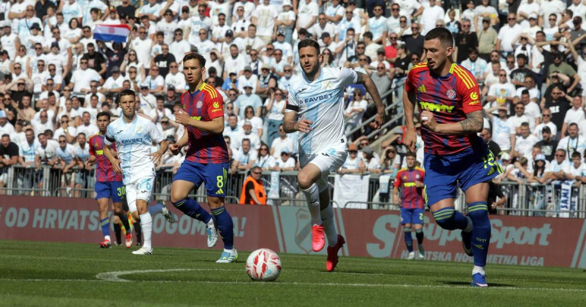 UŽIVO Torcida pjeva o vješanju Srba. Jadranski derbi se bliži kraju