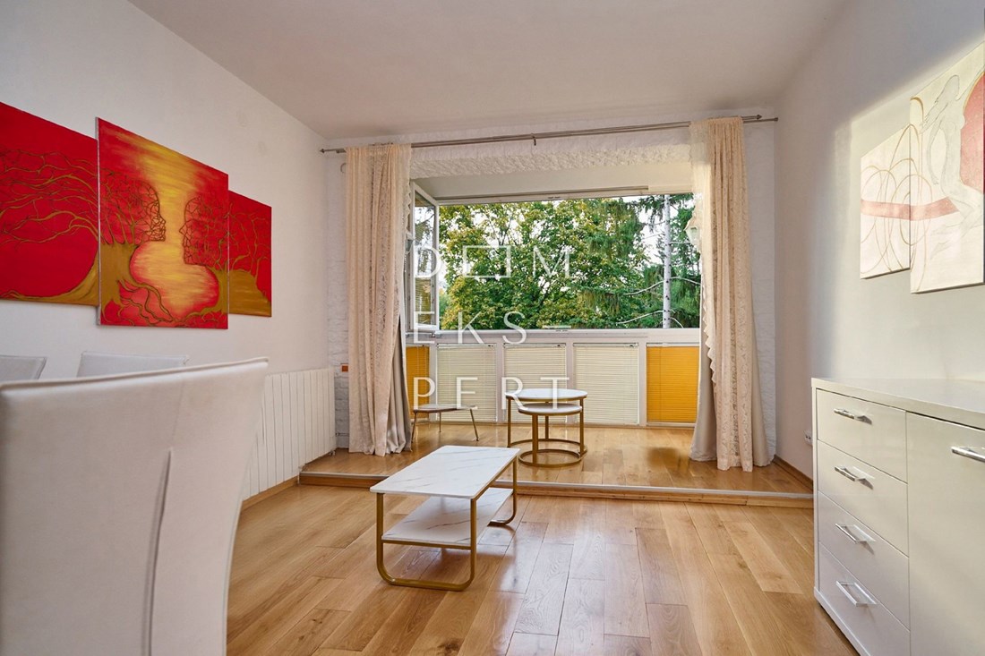 Prilika na Šalati: Prodaje se renovirani trosobni stan s pogledom na vrt