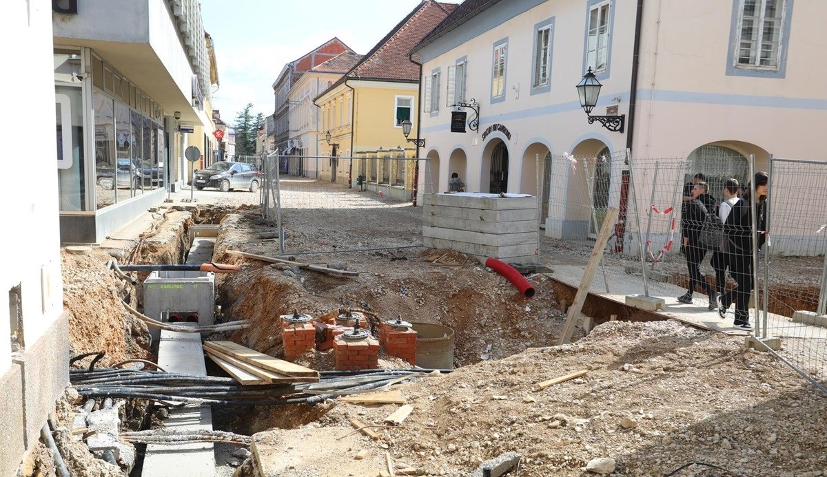 Radovi na dijelu jezgre u Karlovcu neće biti nastavljeni do nalaza inspektorata