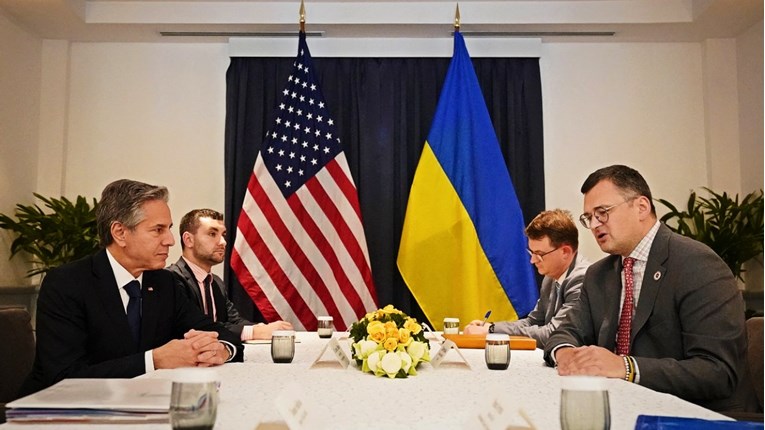 SAD: Ukrajina je ta koja odlučuje kad će i kako pregovarati s Rusijom