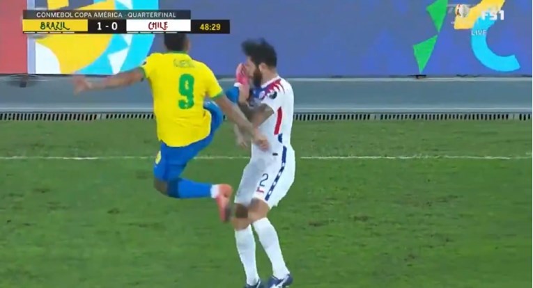 Pogledajte horor-prekršaj brazilskog napadača. Nokautirao je protivnika nogom u glavu
