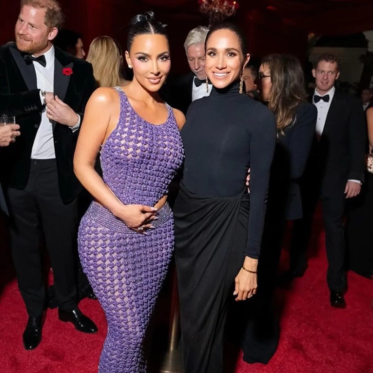 Riješen misterij: Zašto su Kardashianke obrisale fotografije s Harryjem i Meghan