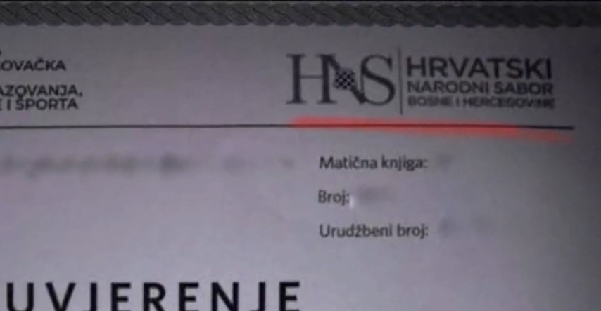Dio učenika u Hercegovini dobio svjedodžbe s logom Hrvatskog narodnog sabora