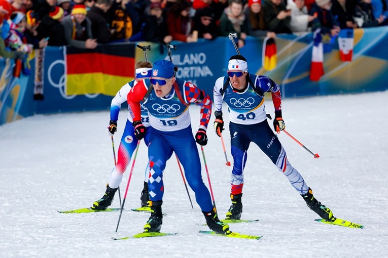 Legović morao prekinuti utrku na Igrama, Ponsiluoma pobjednik biatlona