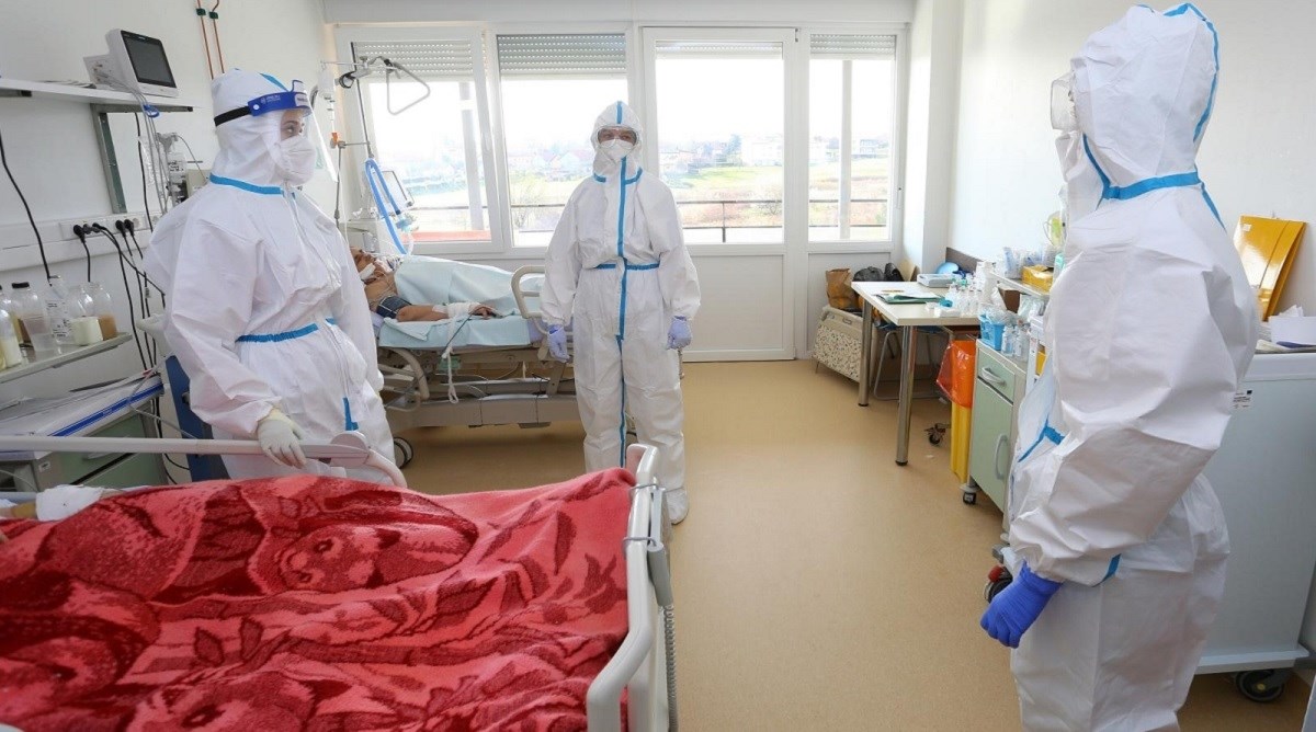 Čak 43% medicinskih sestara se nije cijepilo: "Boje se da neće moći zatrudnjeti"