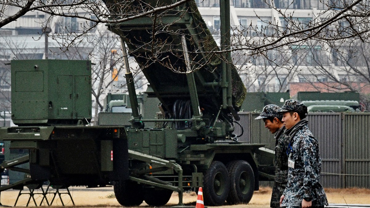 Japan zbog Kine razmatra raspoređivanje tisuću projektila dugog dometa