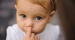 Sada je službeno: Djeca koja kopaju nos i jedu šmrklje su sretnija i zadovoljnija