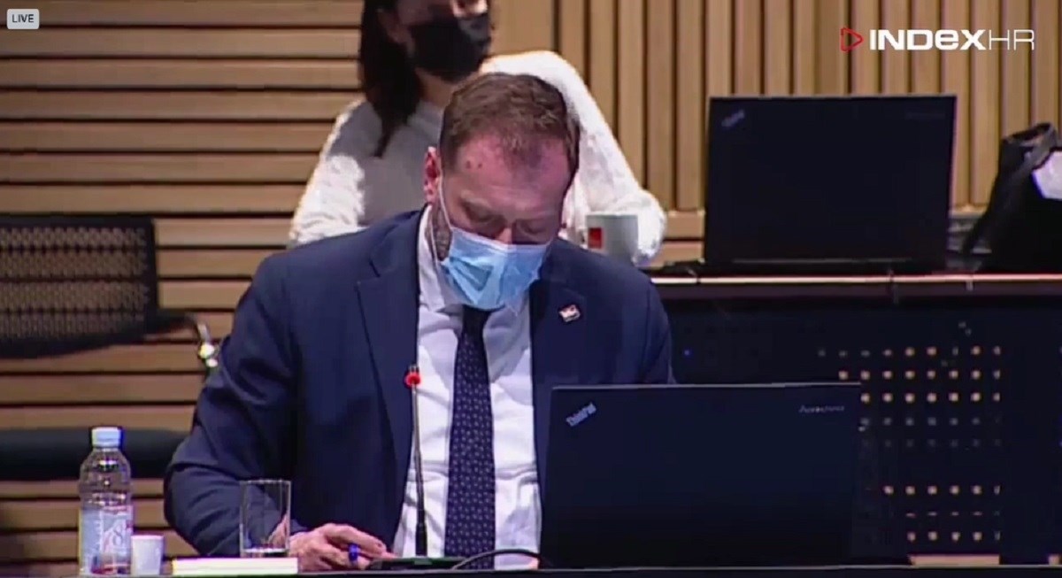 VIDEO Pogledajte trenutak potresa usred sjednice vlade