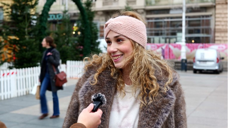 VIDEO "Ovo je game changer!": Prolaznici otkrili trik za bržu narudžbu u McDonald'su