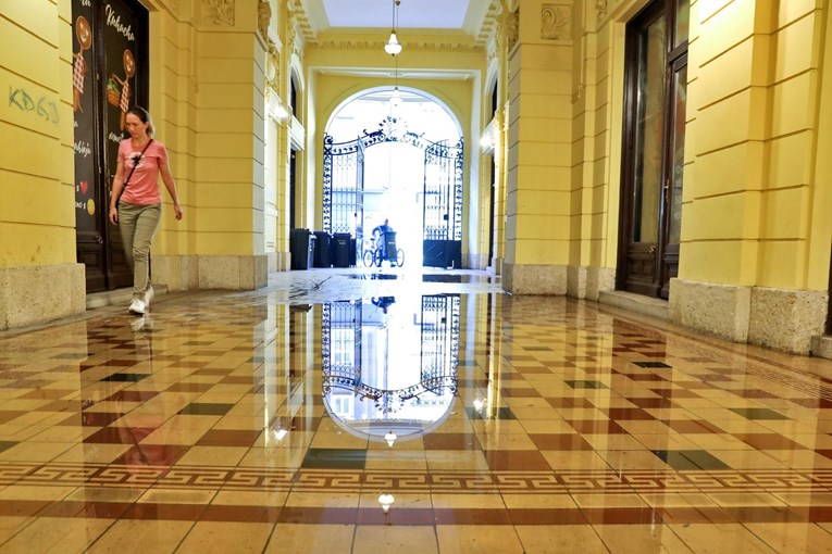 Obnavljali ga 53 mjeseca: Kiša poplavila zagrebački Oktogon
