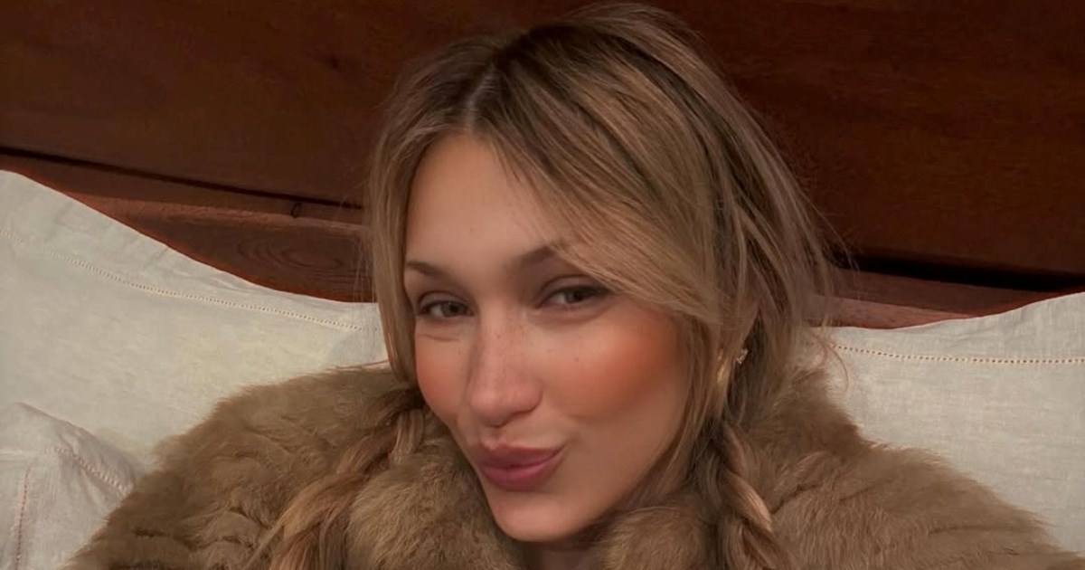 Bella Hadid vraća u modu pletenice u stilu Pipi Duge Čarape