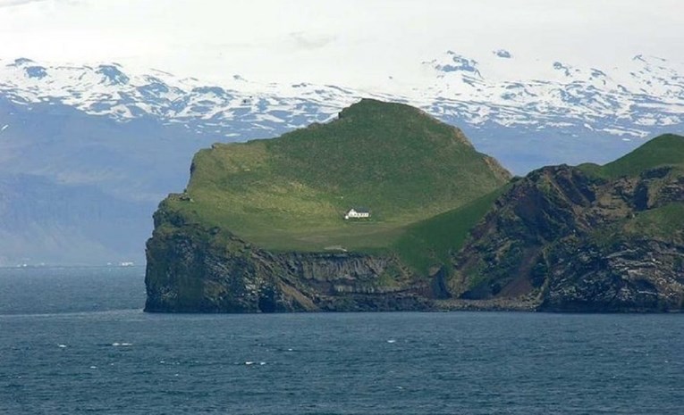 Internetom kruže fotografije "najusamljenije kuće na svijetu"
