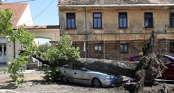 VIDEO I FOTO Snažno nevrijeme u dijelovima Hrvatske: Stabla padala na aute, ulice...