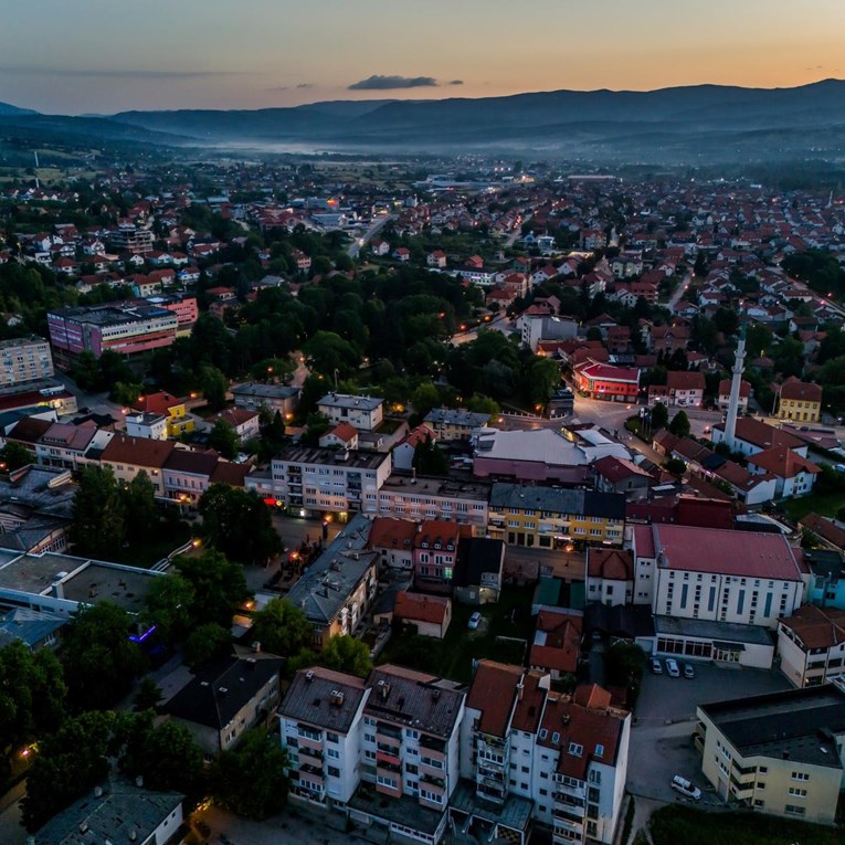 Predsjednica Federacije BiH: Žrtve bugojanskih Hrvata ne smiju se prešutjeti