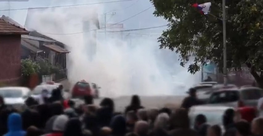 Na Kosovu neredi, upucan Srbin. Vučić: Ako nastave s nasiljem, nećemo imati izbora
