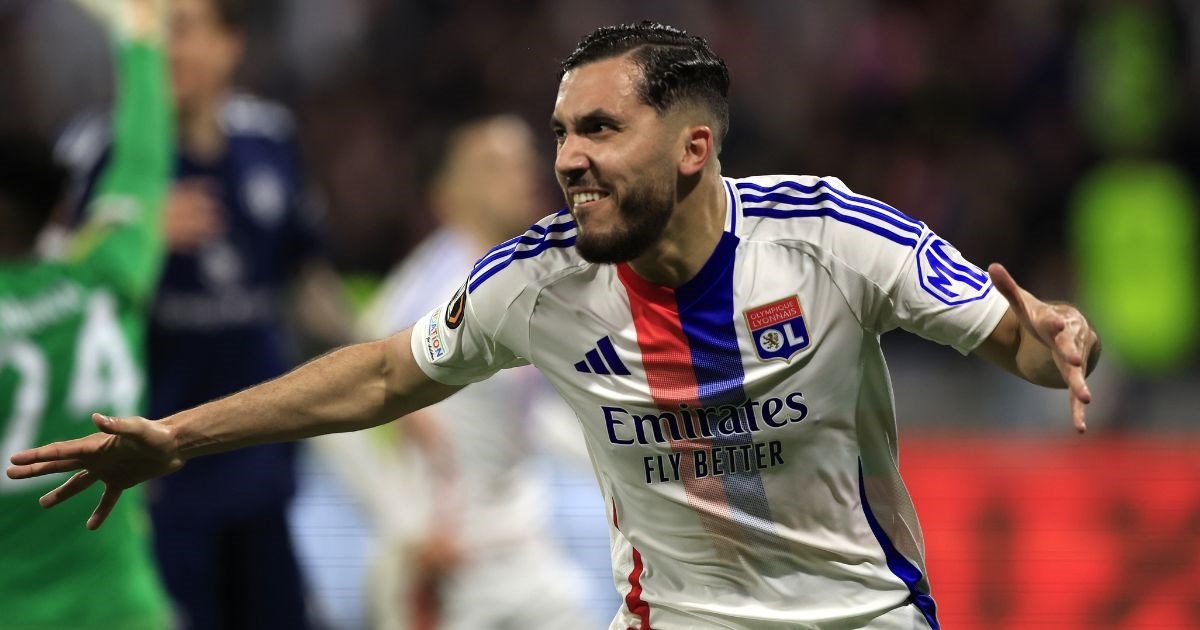 Englezi: Francuski hit-igrač želi u Liverpool, a agent mu pregovara s Unitedom