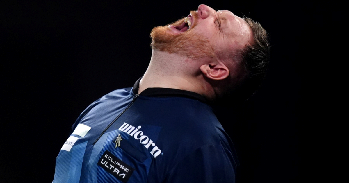 Pogledajte izlijev bijesa na SP-u u pikadu. Igrač udarao stol i raskrvario si ruku