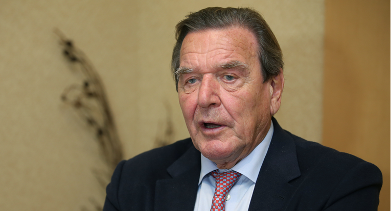 Hospitaliziran Gerhard Schröder. Opet izbjegao saslušanje o ruskom utjecaju