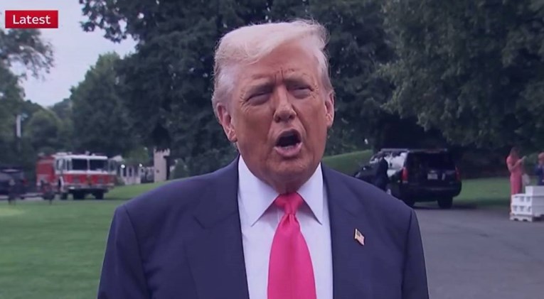 FT: Trump pitao Zelenskog može li gađati Moskvu. Trump: Nisam