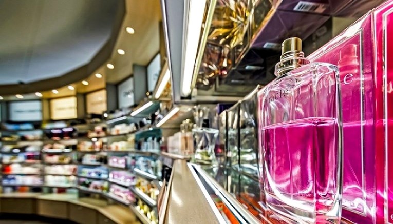Mladić po Zagrebu krao parfeme, šteta veća od 100.000 kuna