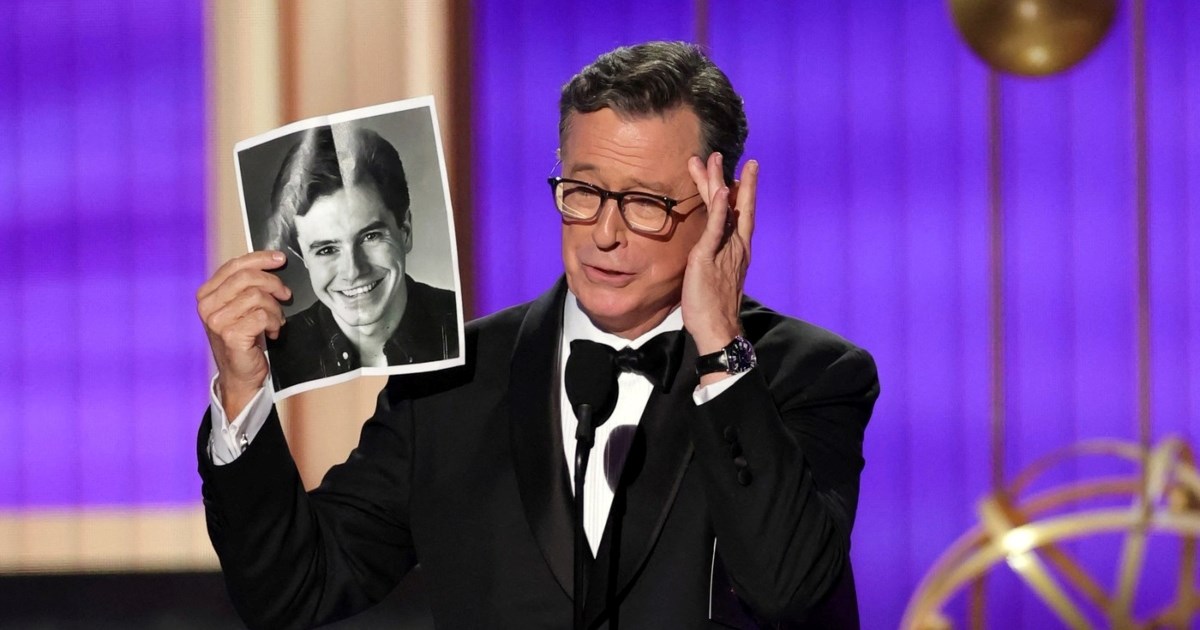 Stephen Colbert na Emmyjima nakon što mu je show otkazan: "Zapošljava li netko?"
