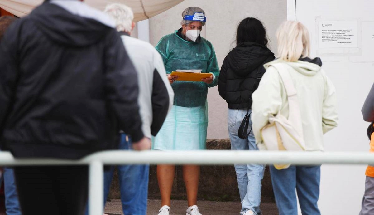 Stožer: Imamo 244 nova slučaja. Umrlo troje ljudi, na respiratoru osmero