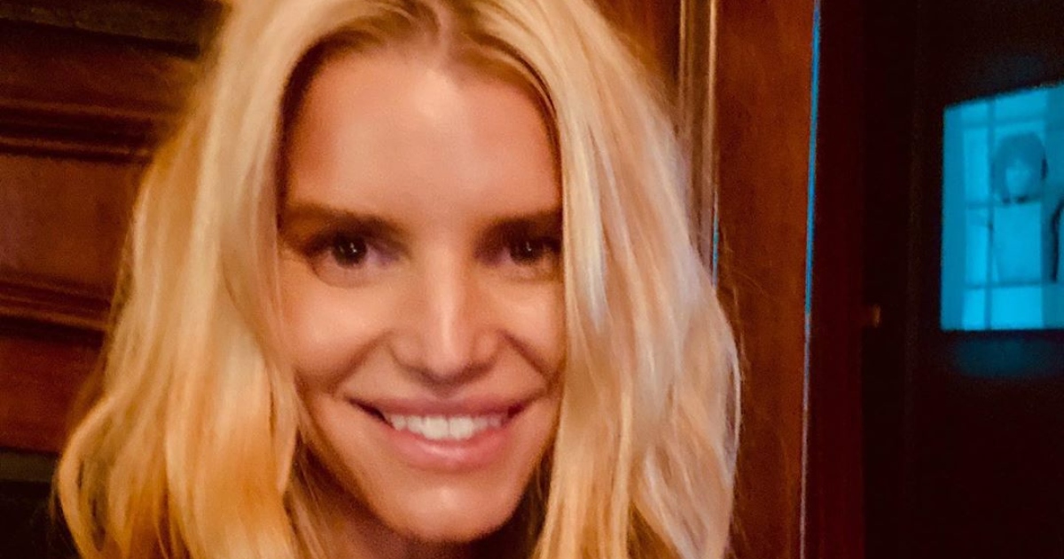 Jessicu Simpson fanovi obasipaju komplimentima na račun fit linije