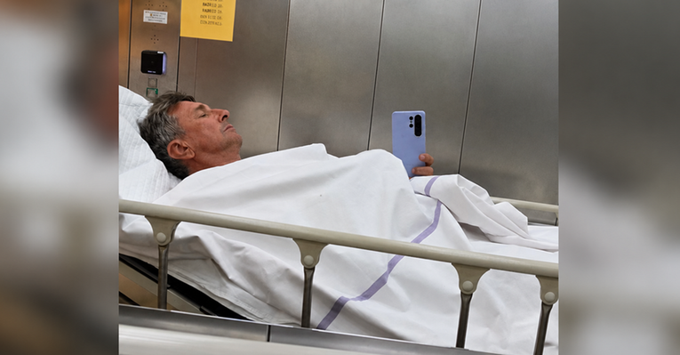 Borut Pahor pao s bicikla. Slomio ključnu kost i lopaticu