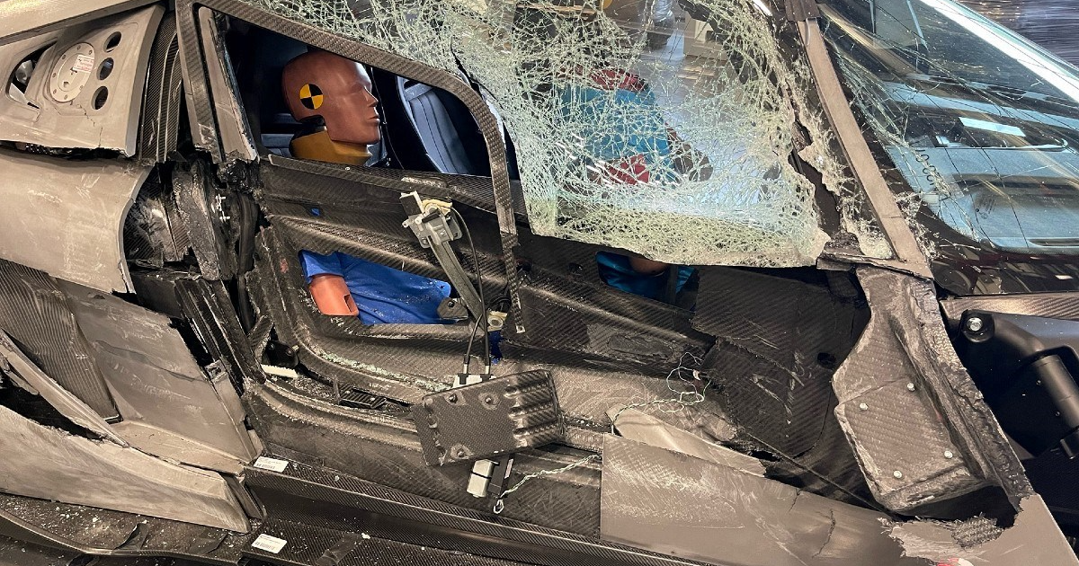 VIDEO Ovaj auto bez zračnih jastuka prolazi na crash testu