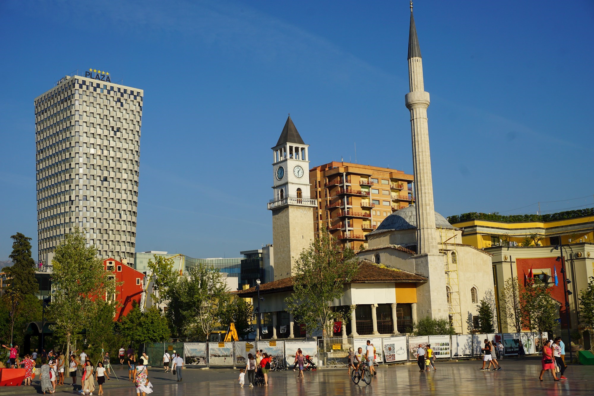 U Albaniji muslimani prvi put nakon dva stoljeća pali ispod 50 posto