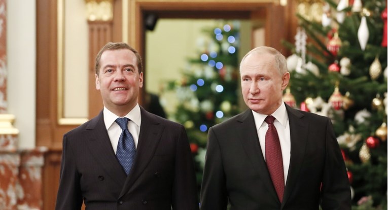 Medvedev: Japanski premijer lupeta gluposti o Rusiji, trebao bi izvesti harakiri
