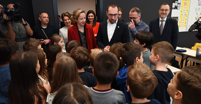 FOTO Otvorena nova škola u Zagrebu: 36 učionica i kabineta, dvije dvorane, parking...