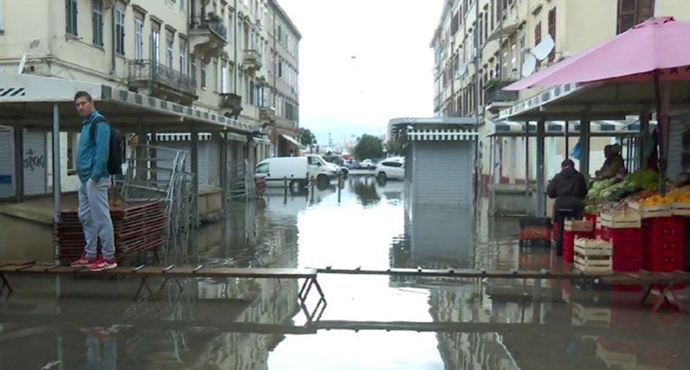 Tržnica u Rijeci 8 dana pod vodom. "Smanjit ćemo zakupninu, krive klimatske promjene"