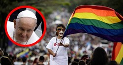 Papa: Licemjeri kritiziraju blagoslov gejevima