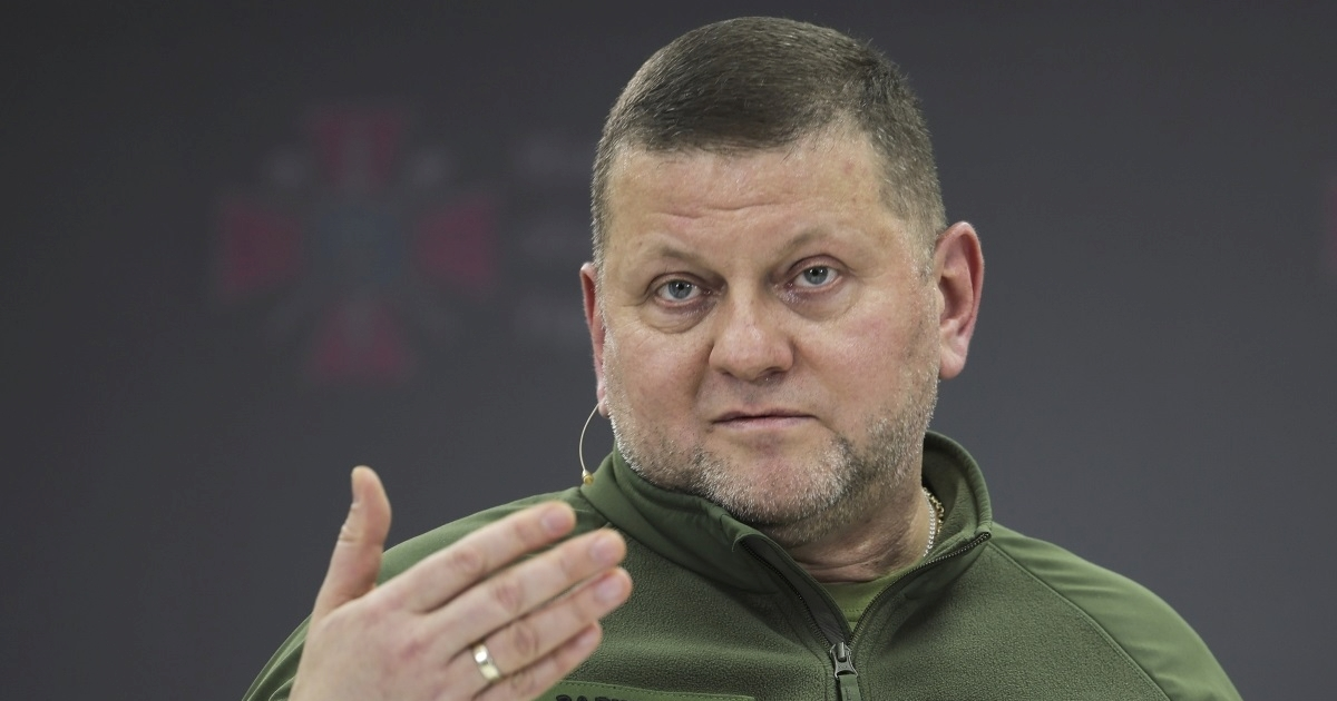 JD Vance je zvao Zalužnog nakon sukoba sa Zelenskim. On ga odbio