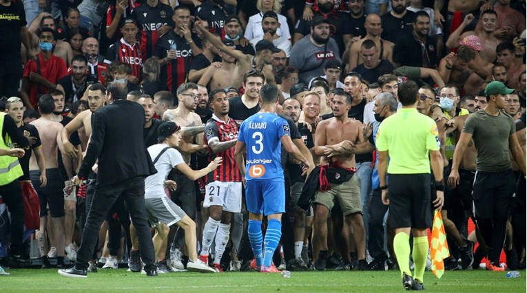 Izrečene žestoke kazne zbog skandala u Nici kad su igrače Marseillea udarali i davili